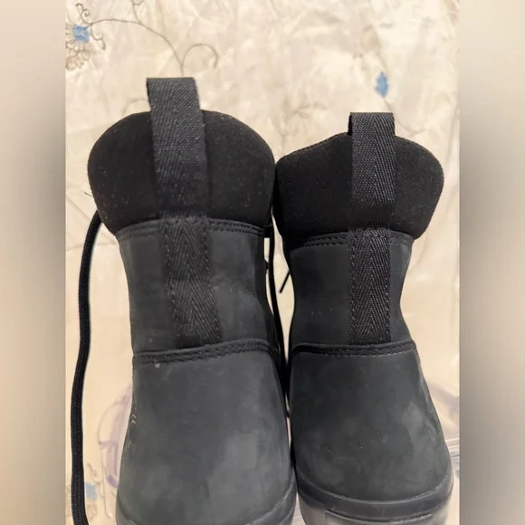 Men's Black Lace-Up Boots - Picture 6 of 11